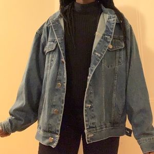 Oversized denim jacket 🌺